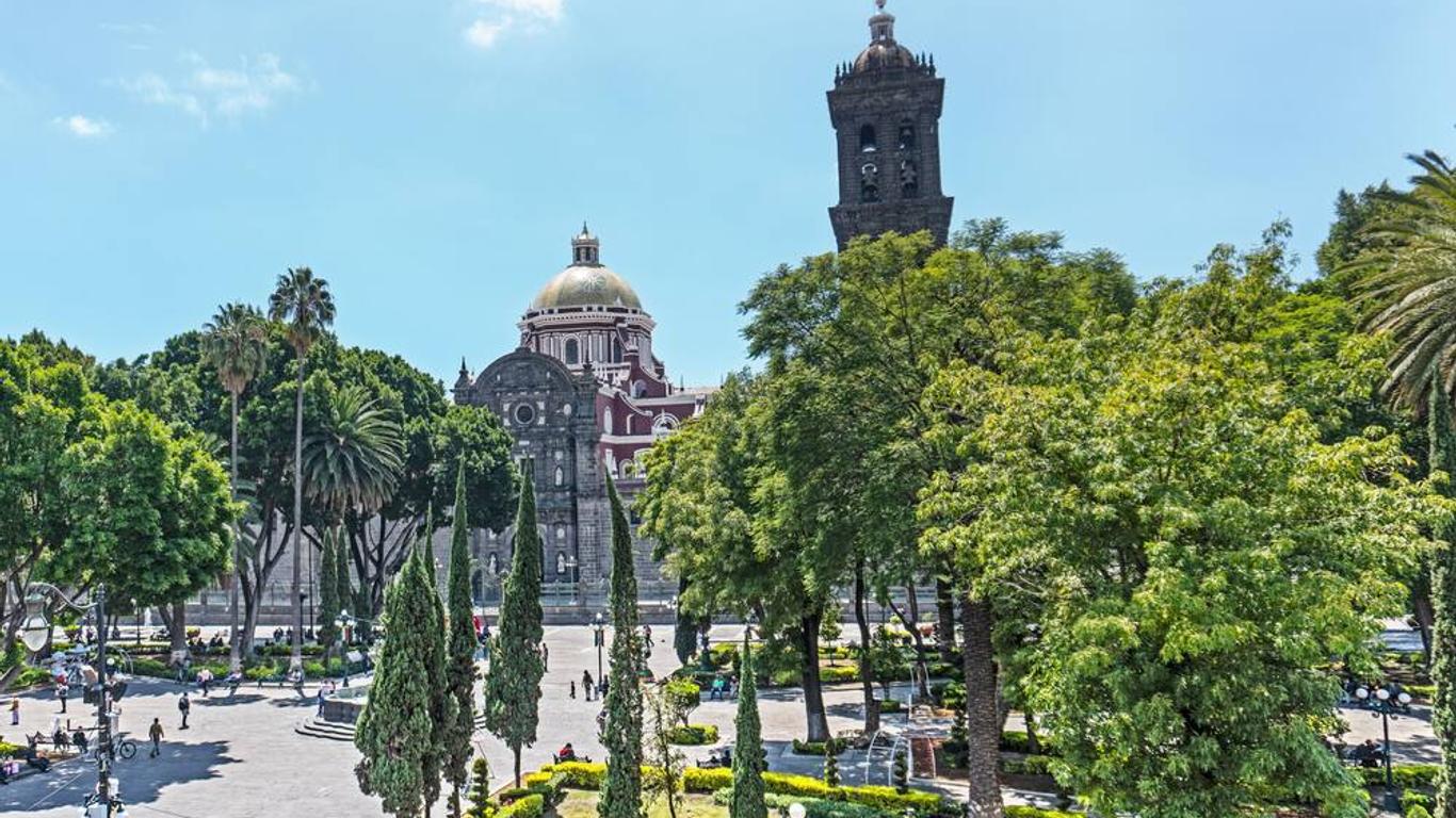 Voco Royalty Puebla Downtown