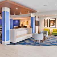 Holiday Inn Express & Suites Madison