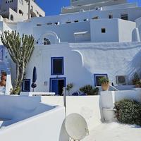 Cactus cave house on the caldera