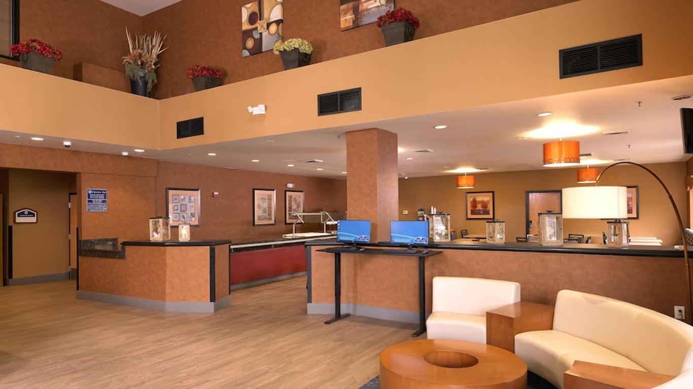 Crystal Inn Hotel & Suites - West Valley City