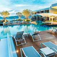 Crest Resort & Pool Villas (Sha Plus+)