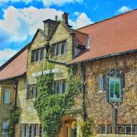 Mallyan Spout Hotel