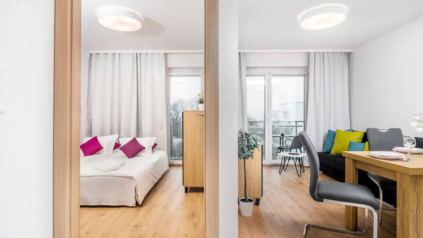 Wind Rose Apartments Wroclaw by Renters