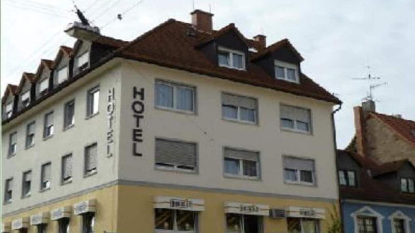 Hotel Domino