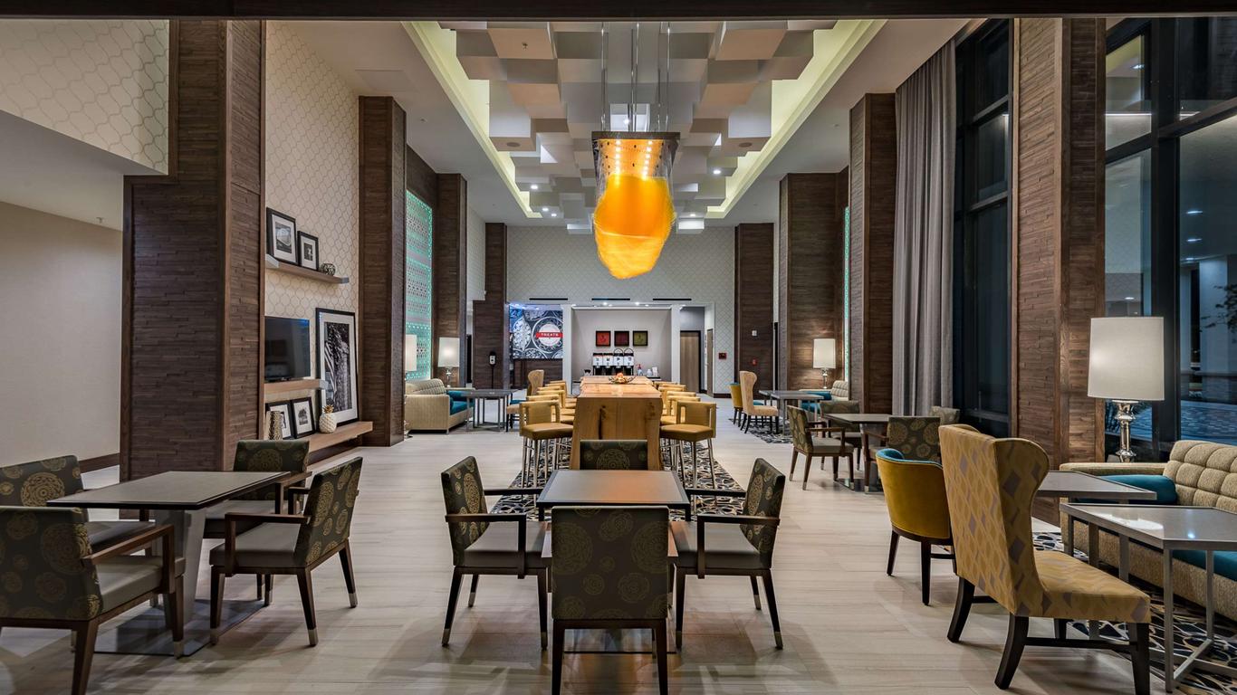 Hampton Inn & Suites Dallas-The Colony